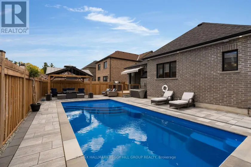Detached at 5 WOOD CRESCENT, Essa
