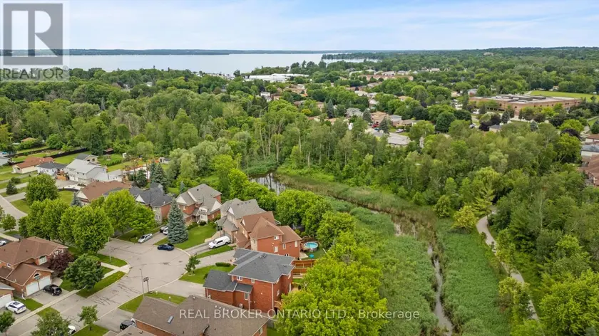 Detached at 118 BAYVIEW AVENUE, Georgina