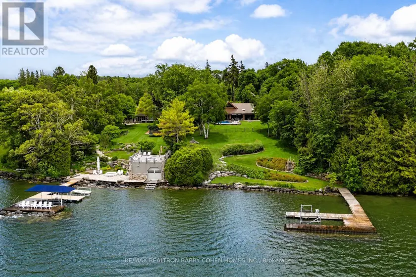Detached at 700 LAKE DRIVE N, Georgina