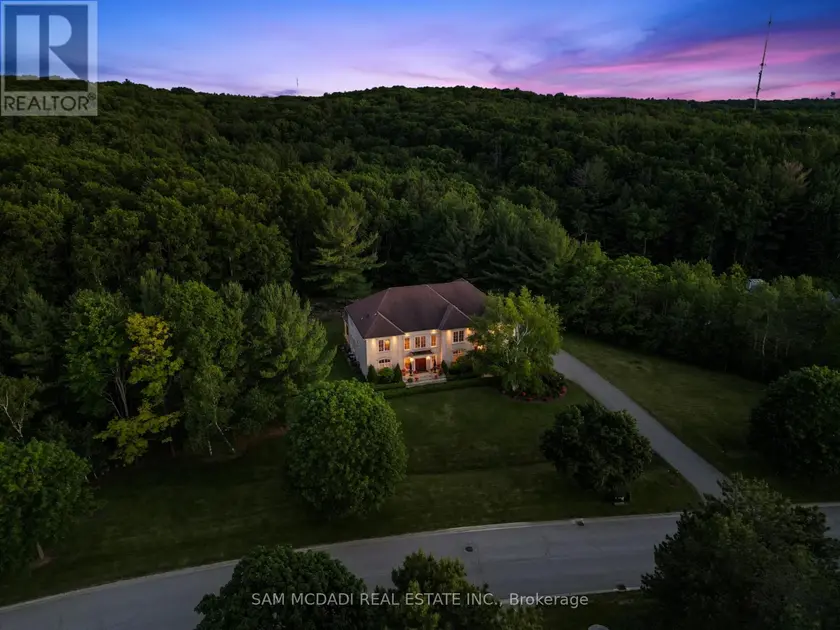 Detached at 65 KINGSWOOD DRIVE, King