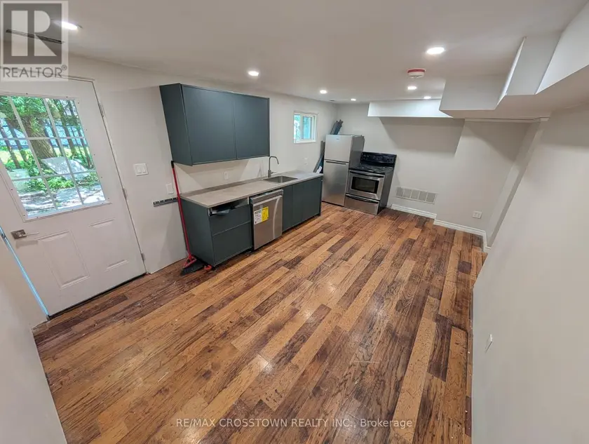 Semi-Detached/Link at 44 SMYTH CRESCENT SW, New Tecumseth