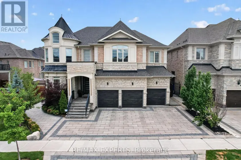 Detached at 9 GLEN ABBEY TRAIL, Vaughan