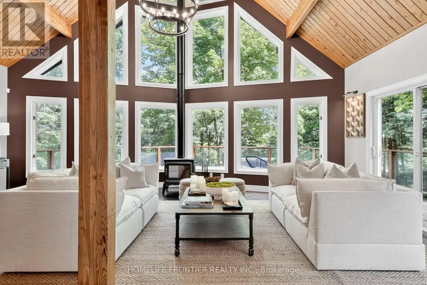 Detached at 7896 6TH LINE, Essa