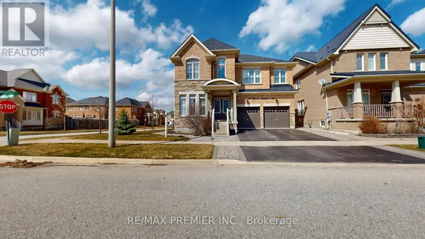 Detached at 48 HERON HOLLOW AVENUE, Richmond Hill