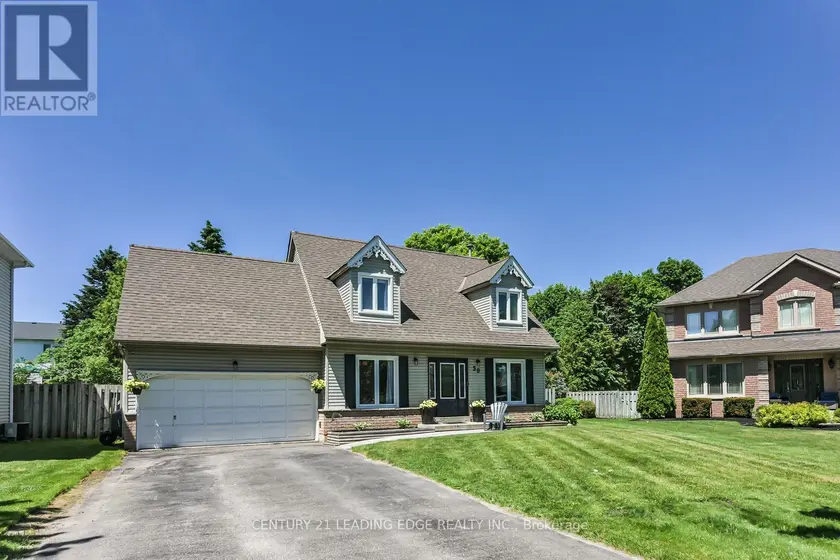 Detached at 30 MCGUIRE CRESCENT, Uxbridge