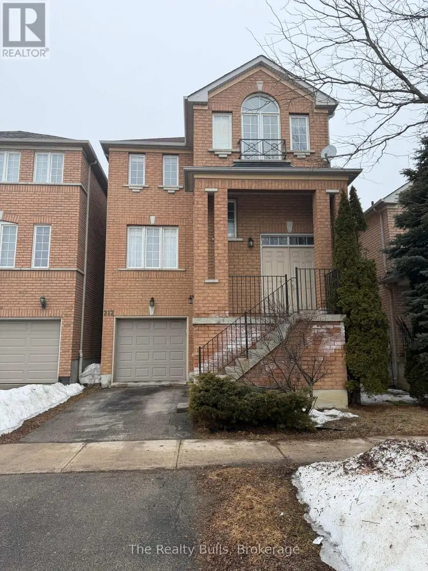 Semi-Detached/Link at 212 YELLOWOOD CIRCLE, Vaughan