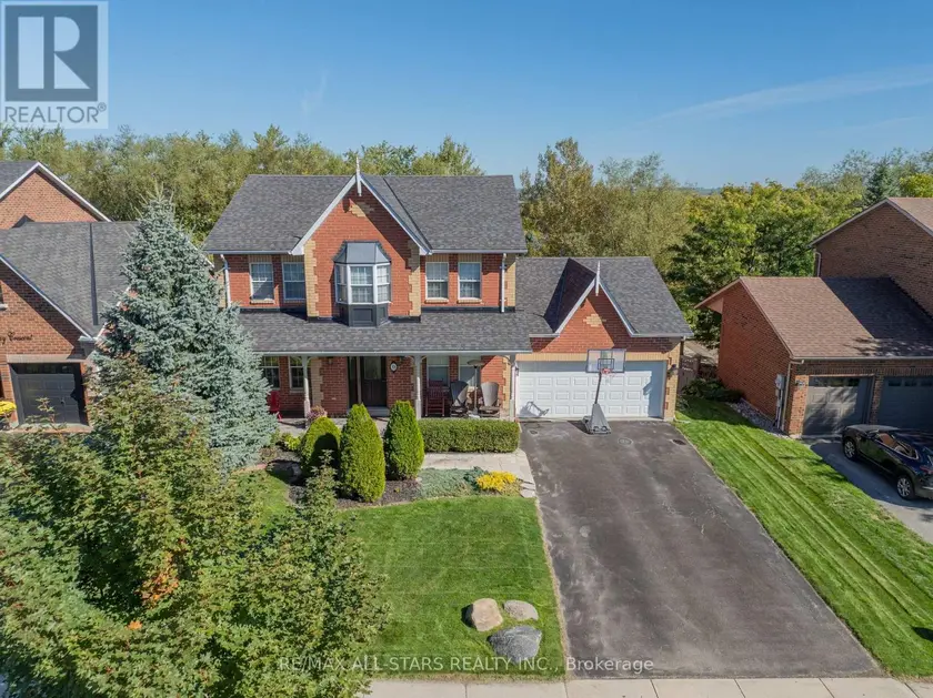 Detached at 38 GALLOWAY CRESCENT, Uxbridge
