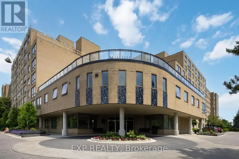 Apartment at 716 - 326 MAJOR MACKENZIE DRIVE E, Richmond Hill