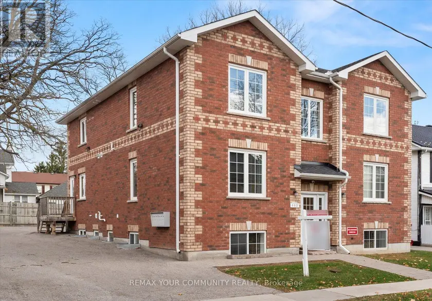 Multiplex at 443 TIMOTHY STREET, Newmarket