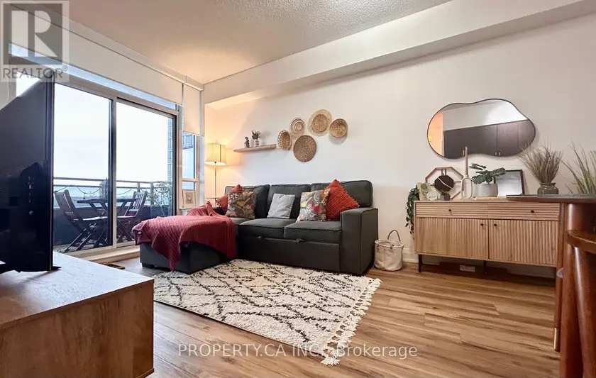 Apartment at 801 - 85 NORTH PARK ROAD, Vaughan