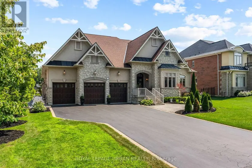 Detached at 15 COUNTRY CLUB CRESCENT, Uxbridge