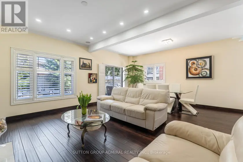 Detached at 626 COLLEGE MANOR DRIVE, Newmarket