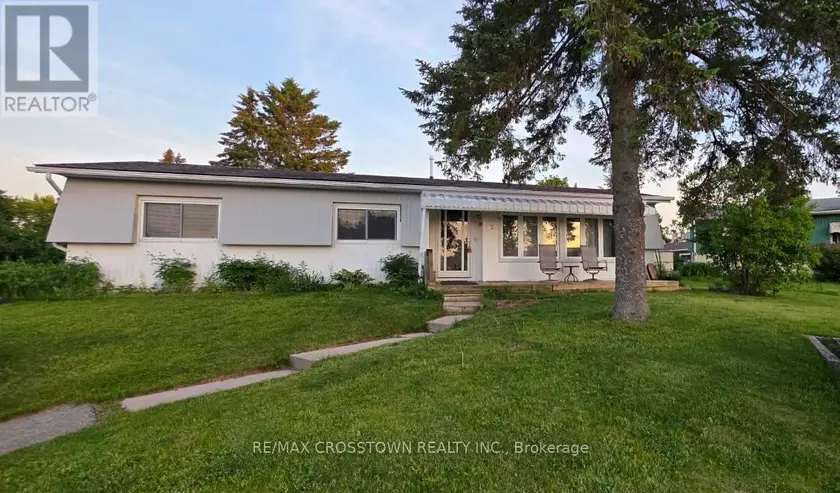 Detached at 3 FAIRBIRCH COURT, Innisfil