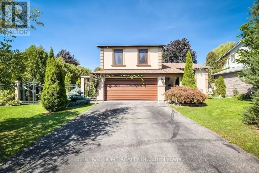 Detached at 18 MAYVERN CRESCENT, Richmond Hill