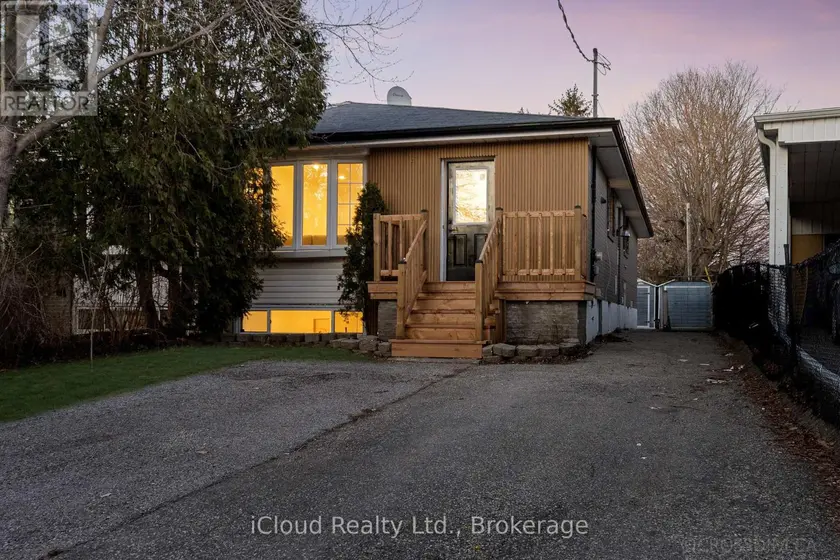 Semi-Detached/Link at 107 BAYVIEW PARKWAY, Newmarket