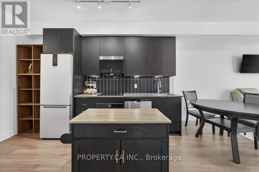 Apartment at 1902 - 474 CALDARI ROAD, Vaughan (Concord)