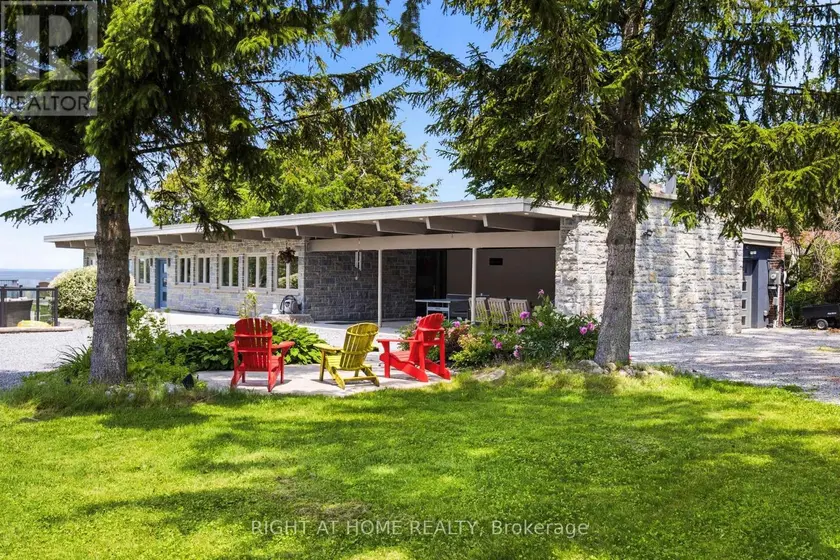 Detached at 25260 MAPLE BEACH ROAD, Brock