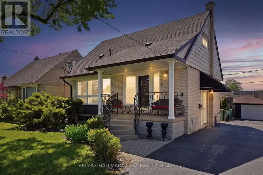 Detached at 420 FERNLEIGH CIRCLE S, Richmond Hill
