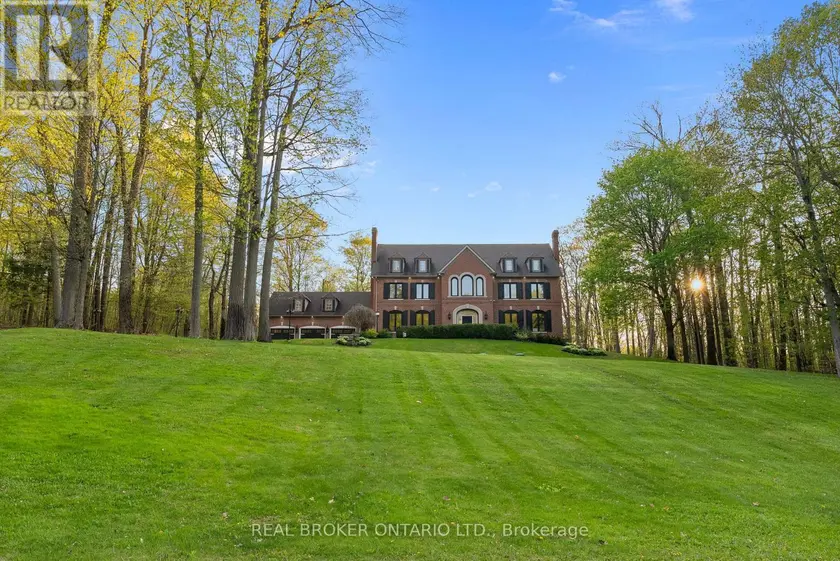 Detached at 10 OAKVIEW PLACE, Uxbridge