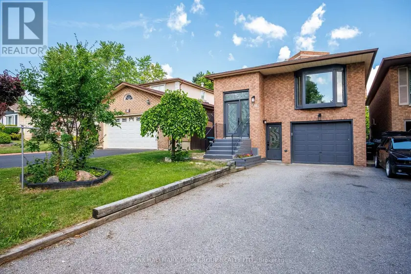 Semi-Detached/Link at 79 MAPLEGROVE AVENUE, Bradford West Gwillimbury