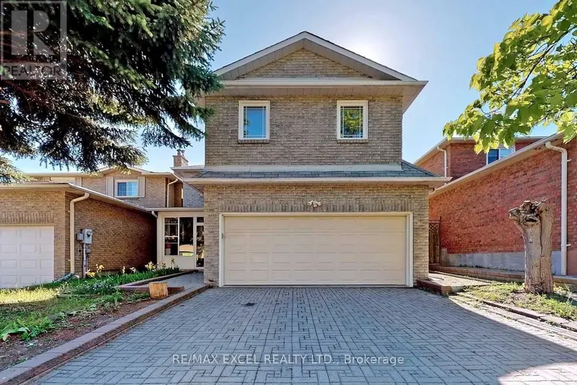 Detached at 30 MARION CRESCENT, Markham