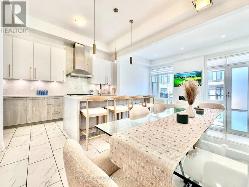 Townhouse at 300 KING ROAD, Richmond Hill