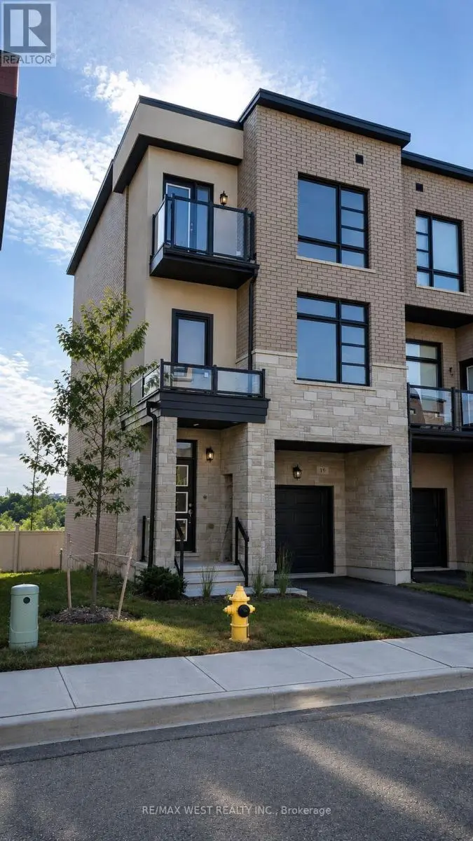 Townhouse at 15 INVERARY CRESCENT, Vaughan (Kleinburg)