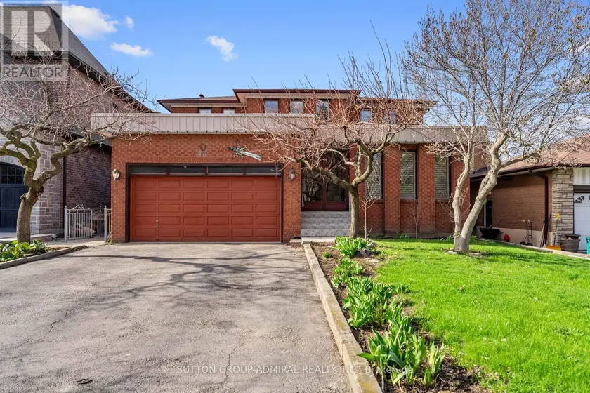 Detached at 48 WELDRICK ROAD W, Richmond Hill