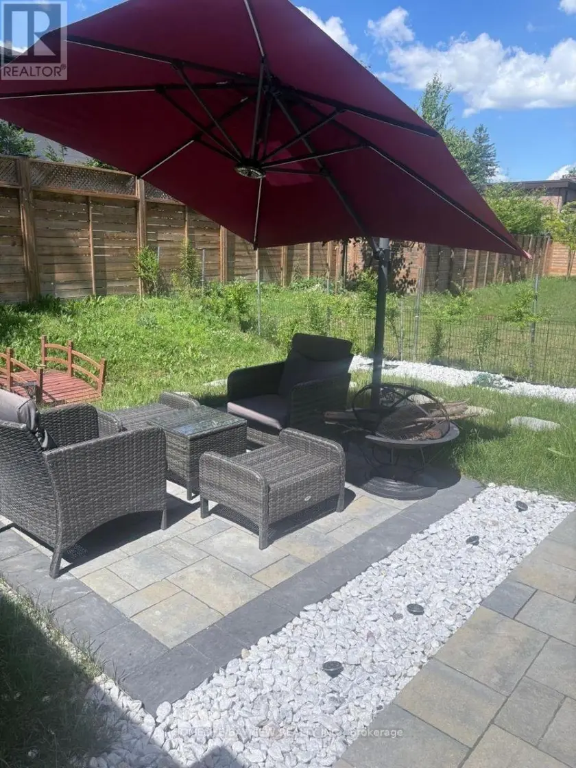 Semi-Detached/Link at LOWER LEVEL - 20 DIREZZE COURT, Richmond Hill