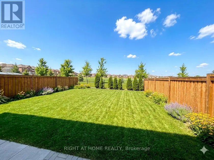 Detached at 12 TUPLING STREET, Bradford West Gwillimbury