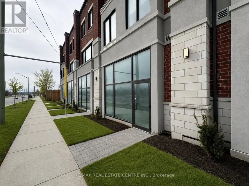 Other at 4 - 200 DISSETTE STREET, Bradford West Gwillimbury (Bradford)