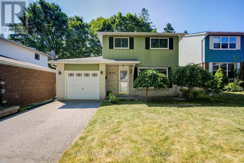 Detached at 214 WILLIAM ROE BOULEVARD, Newmarket