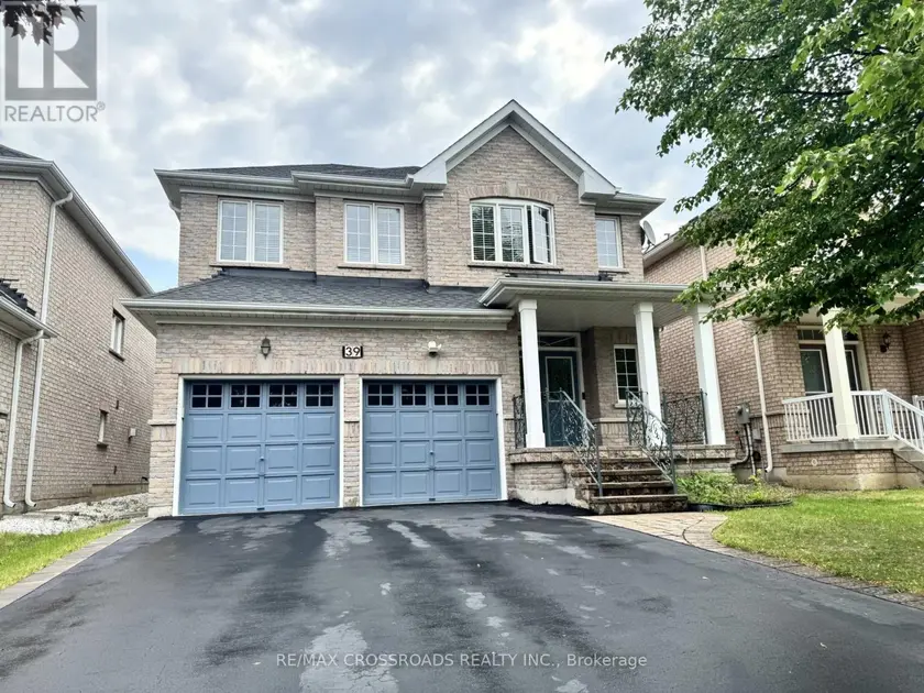 Detached at 39 PANTANO DRIVE, Vaughan