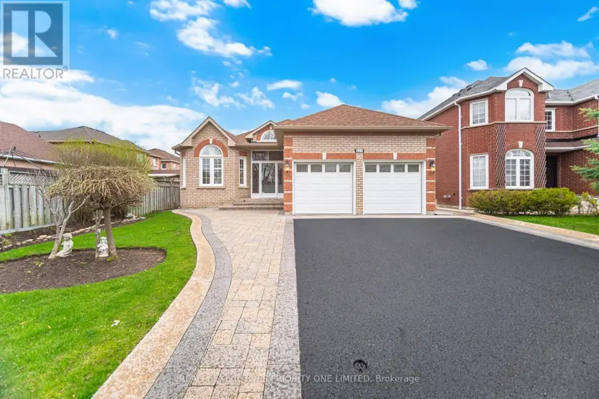 Detached at 222 CAPRONI DRIVE, Vaughan