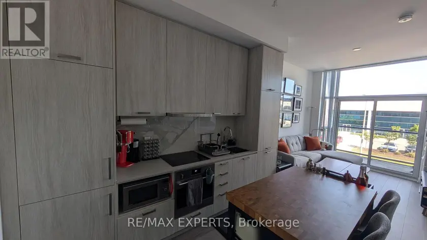 Apartment at 216 - 38 HONEYCRISP CRESCENT, Vaughan (Vaughan Corporate Centre)