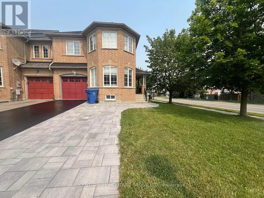 Townhouse at 109 BONSHAW AVENUE, Newmarket