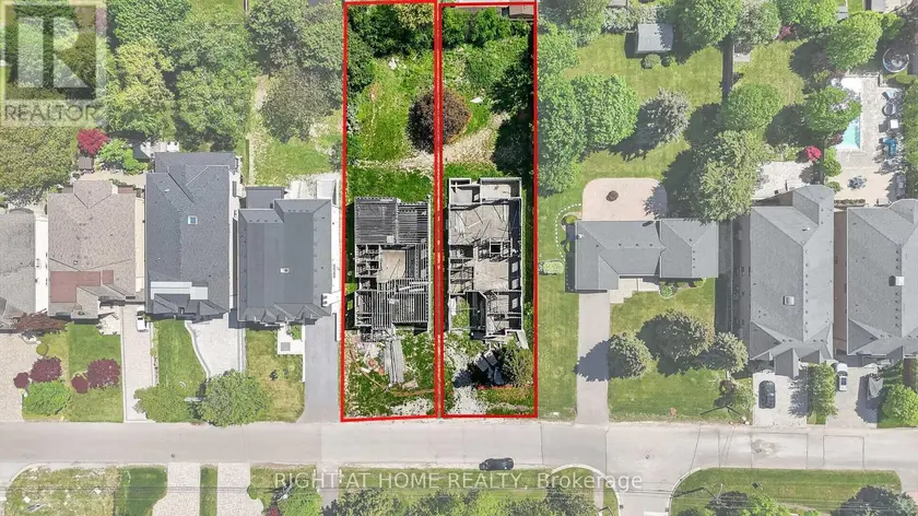 Detached at 21 LONG HILL DRIVE, Richmond Hill