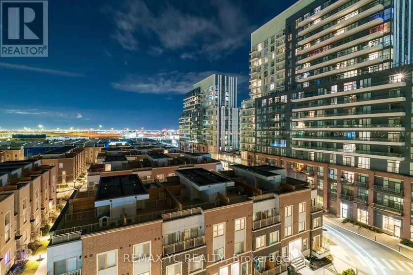 Apartment at 701 - 60 HONEYCRISP CRESCENT, Vaughan (Vaughan Corporate Centre)