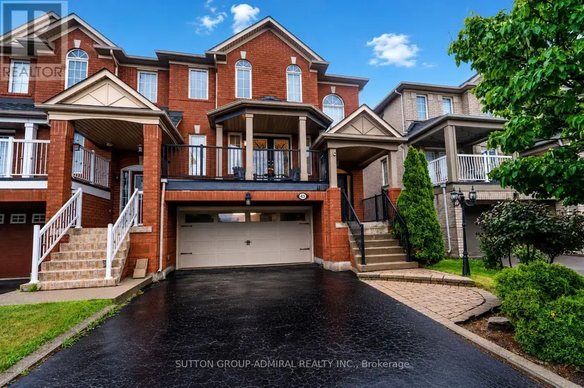 Semi-Detached/Link at 43 MAINLAND CRESCENT, Vaughan