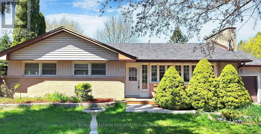 Detached at MAIN - 49 DON MOR DRIVE, Newmarket