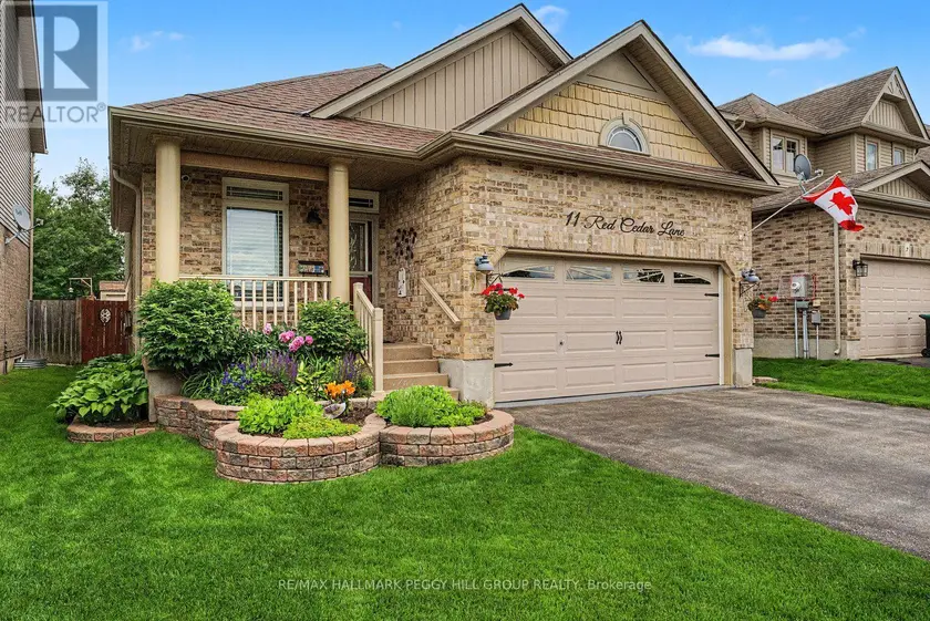 Detached at 11 RED CEDAR LANE, Essa
