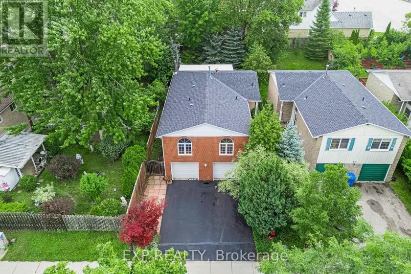 Detached at 639 IRWIN CRESCENT, Newmarket
