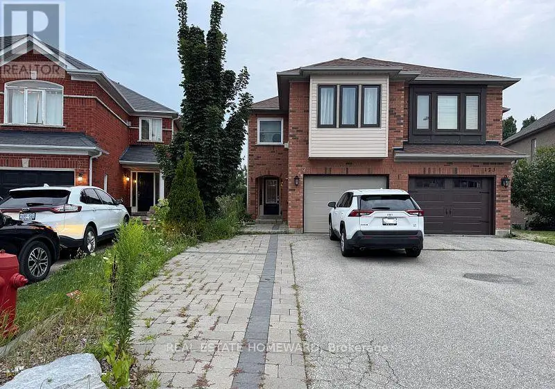 Semi-Detached/Link at W/O - 121 PRIMEAU DRIVE, Aurora