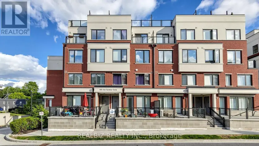 Townhouse at 99 - 500 ALEX GARDNER CIRCLE, Aurora (Aurora Village)