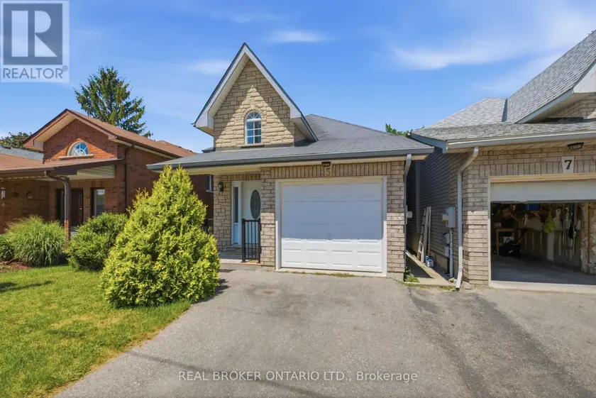 Semi-Detached/Link at 5 JOHN HARVEY STREET, Uxbridge
