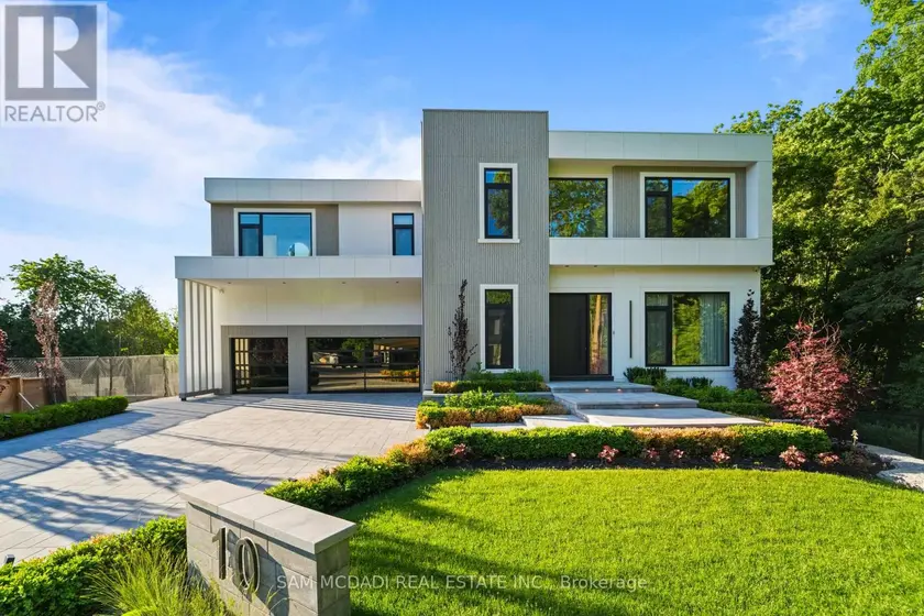 Detached at 10 PETER MORSE WAY, Vaughan