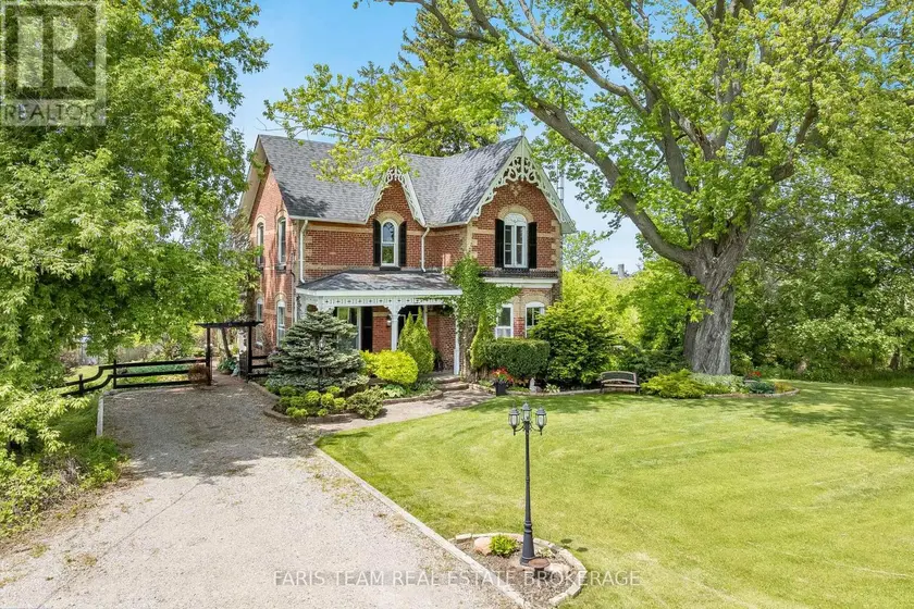 Detached at 5716 COUNTY ROAD 56, Essa