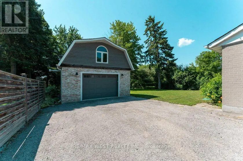 Detached at GARAGE - 67 MAY AVENUE, East Gwillimbury