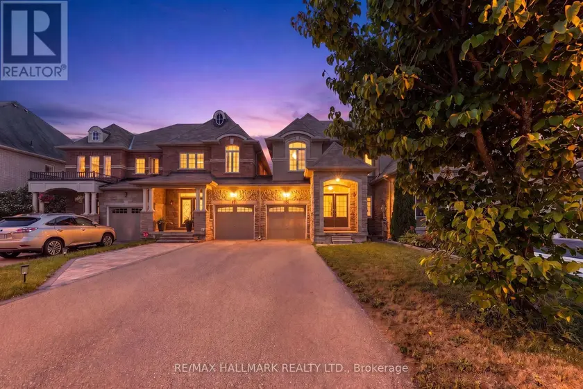 Townhouse at 15 GAMBLE GLEN CRESCENT, Richmond Hill