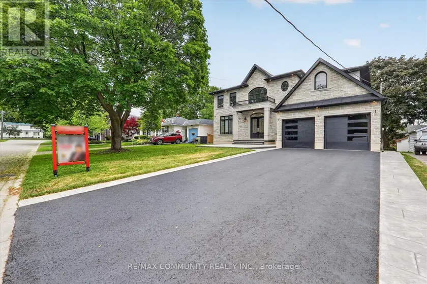 Detached at 154 BURKHOLDER STREET, Whitchurch-Stouffville